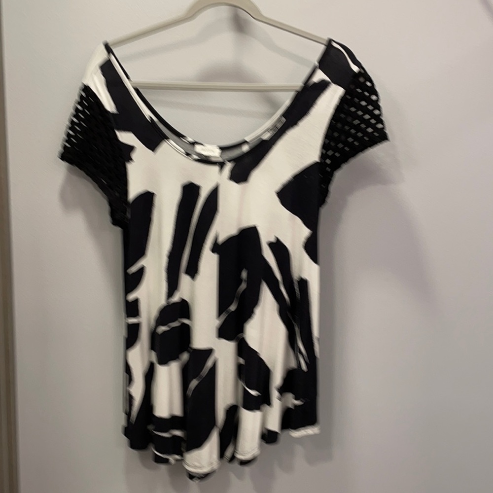 Weston short sleeve top.